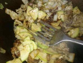 娱乐吃瓜酱东北菜,吃瓜酱带你领略地道东北菜的魅力